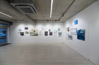 Decembrové stopy 10 :  Biela