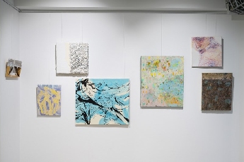 Decembrové stopy 10 :  Biela