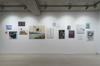 Decembrové stopy 10 :  Biela