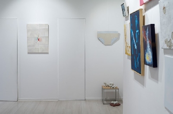 Decembrové stopy 10 :  Biela