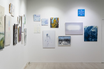 Decembrové stopy 10 :  Biela